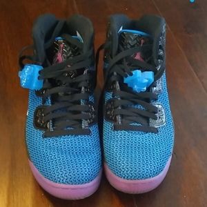 Spike fourty jordans